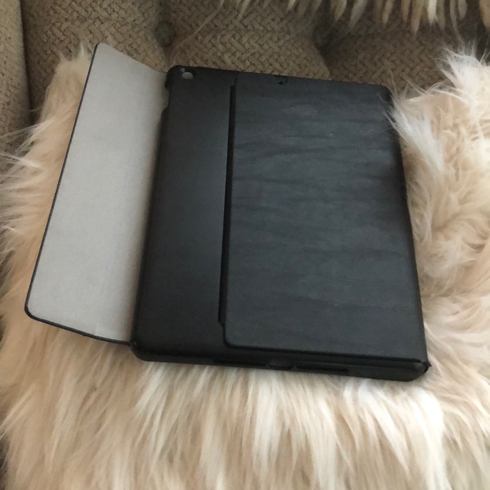 INCIPIO Tablet Cover - Picture 6 of 8